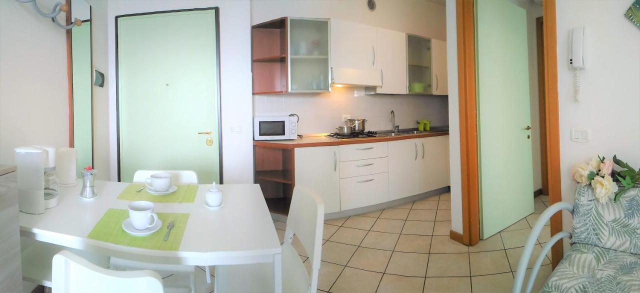 Green Holiday Wohnung Mit Schwimmbad Μπιμπιόνε Εξωτερικό φωτογραφία